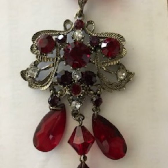 NWOT Vintage look red Necklace - Picture 2 of 3